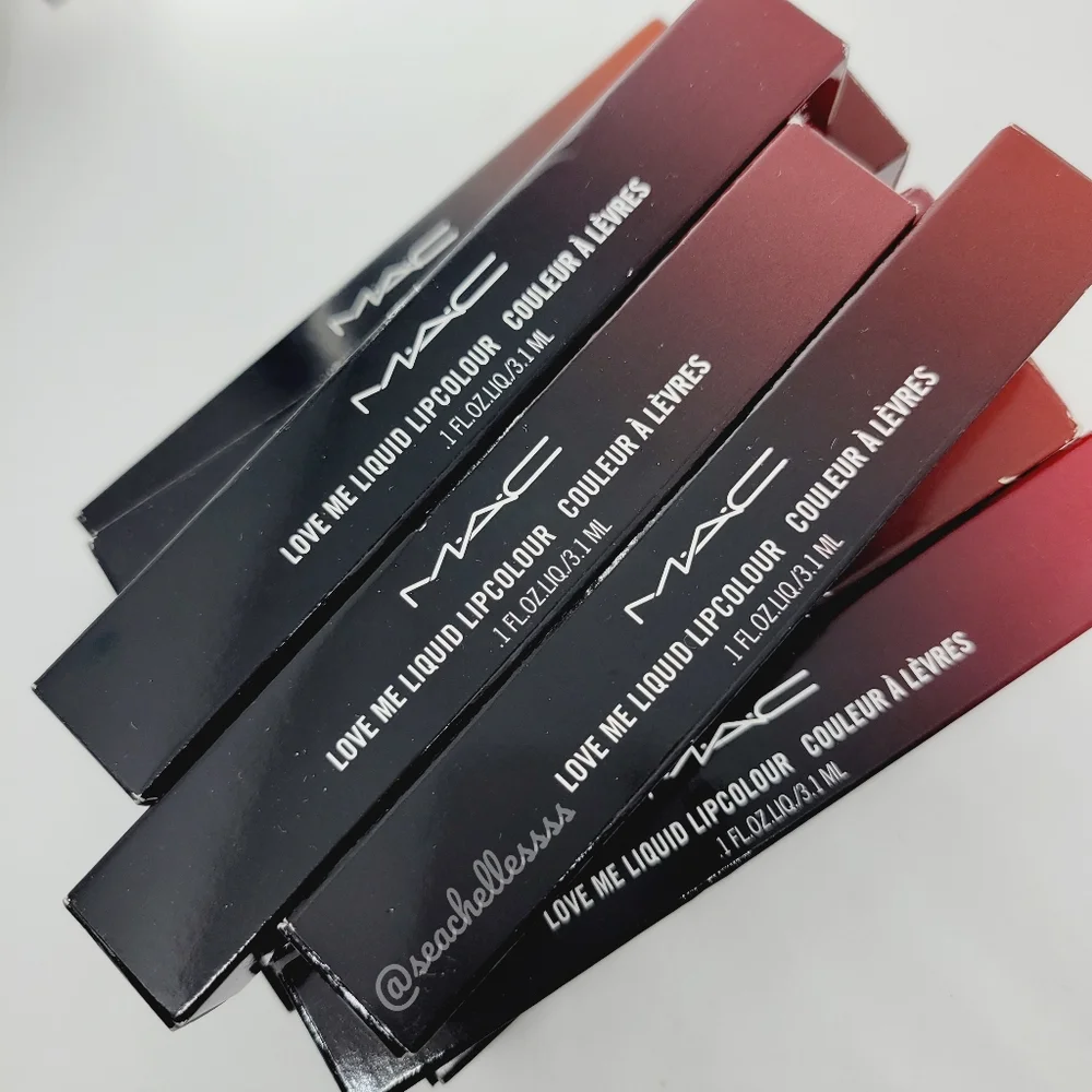 Whatta Doll MAC Cosmetics Love Me Liquid Lipstick Rosy Pink Brand New In Box